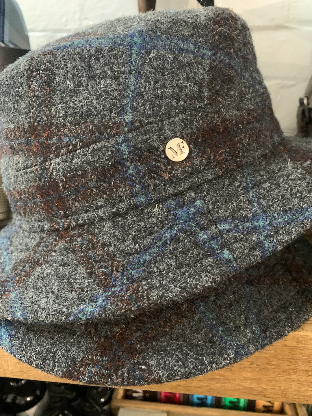 M by Flechet - New Wool Check Walking Hat in Gris | Buster McGee