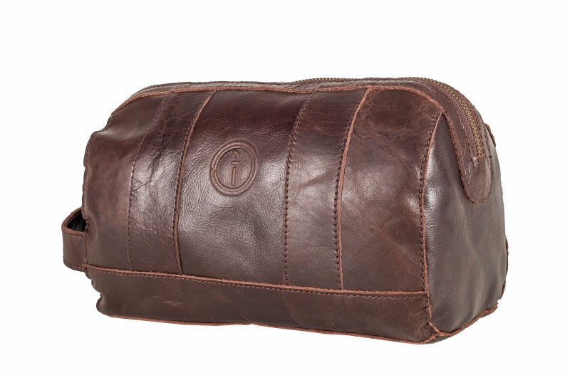 Indepal - Watson - Leather Toiletry Bag in Vintage Brown | Buster McGee Daylesford