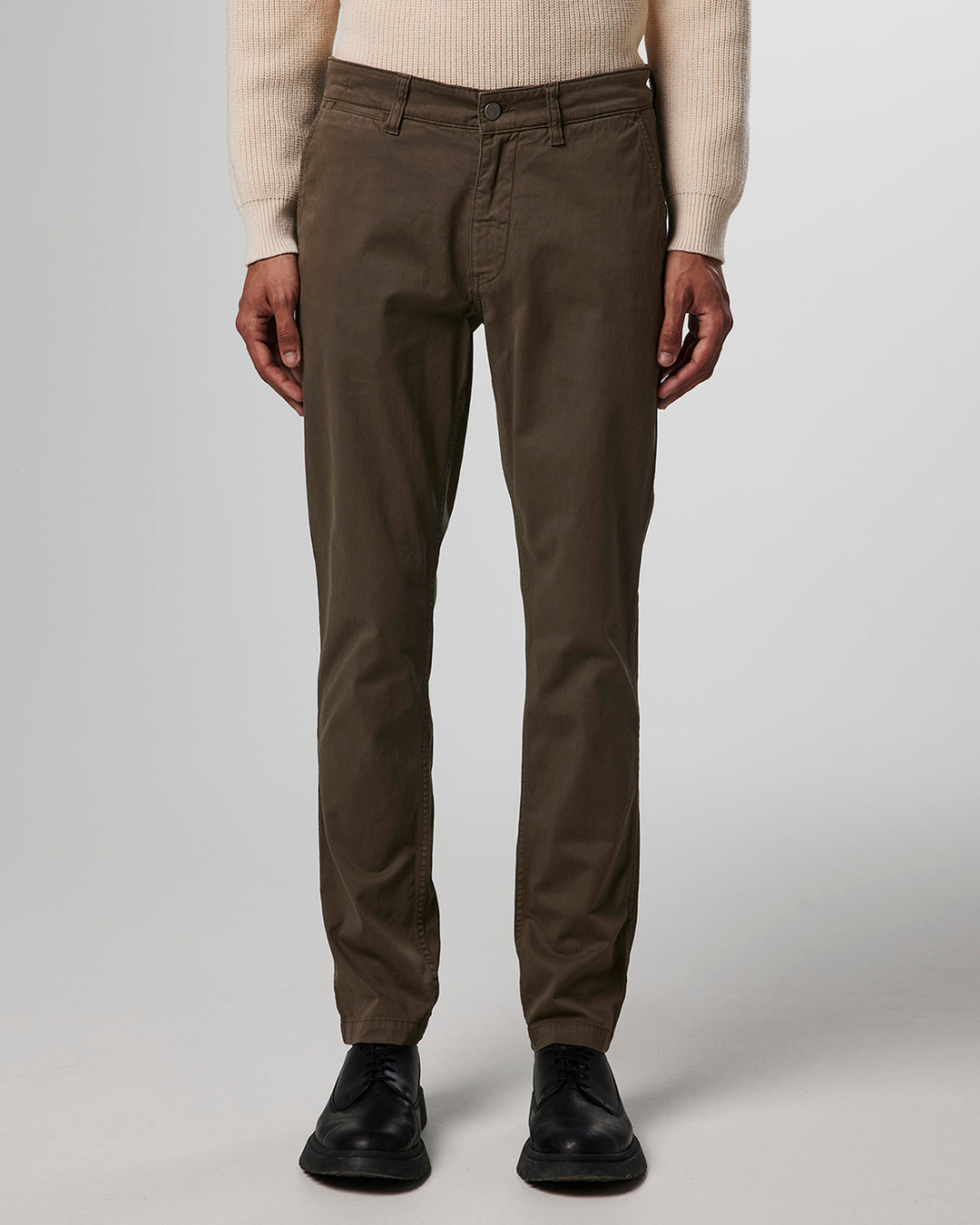 NN07 - Marco 1400 Classic Chino in Khaki Grey | Buster McGee