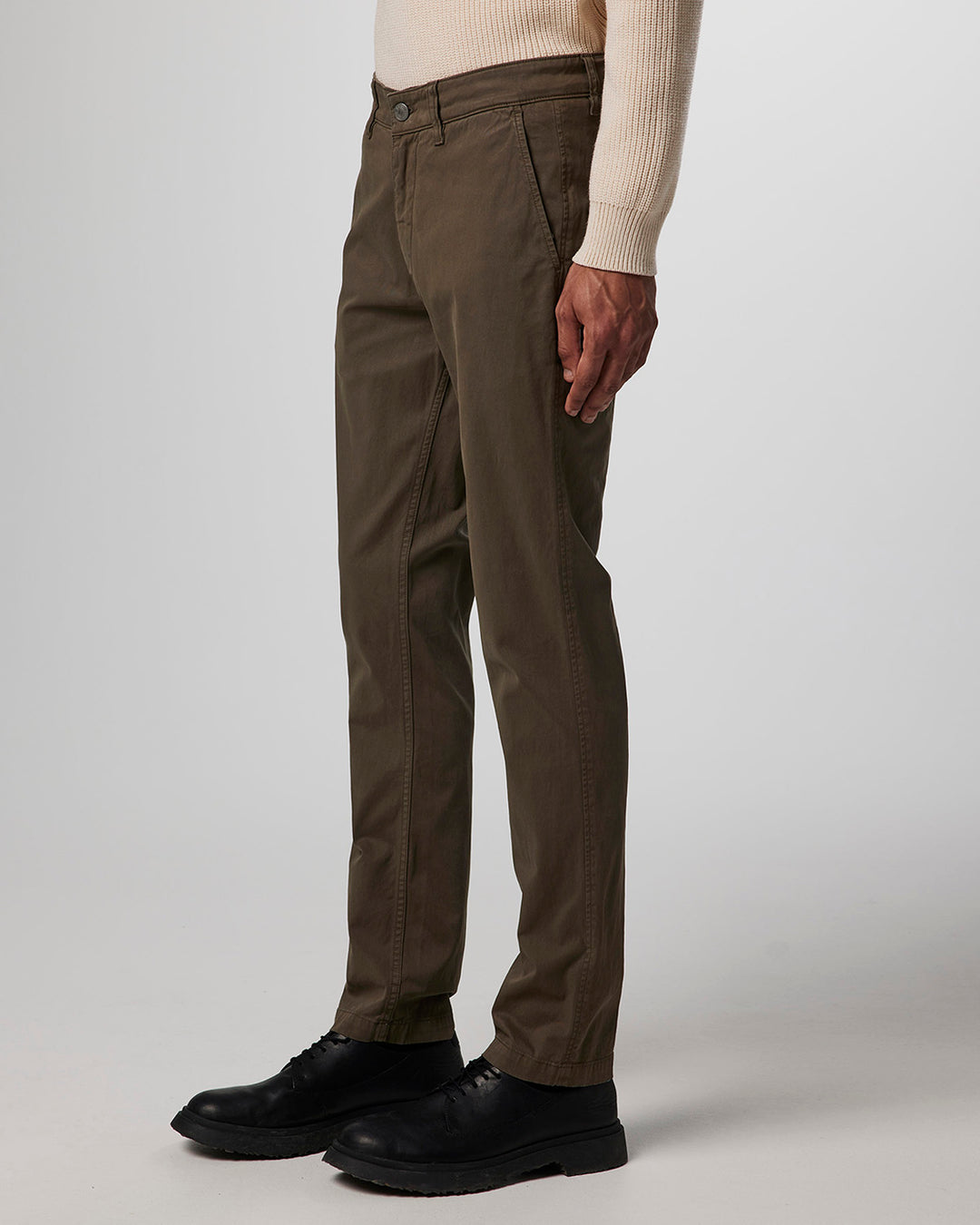 NN07 - Marco 1400 Classic Chino in Khaki Grey | Buster McGee